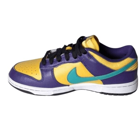 NIKE Dunk Low LX 'Lisa Leslie' Sneakers Size 7.5 - Picture 7 of 9